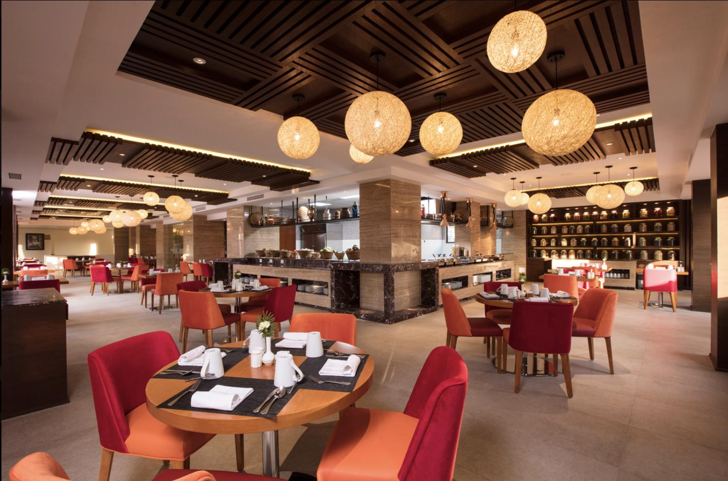 Royal Singi Hotel - Image